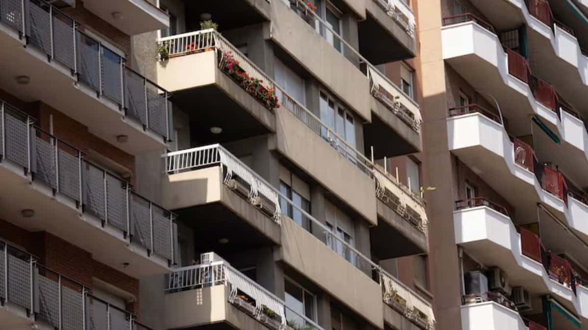 Banco Santander pone a la venta pisos y casas por menos de 16.200 euros: necesitan venderlos ya