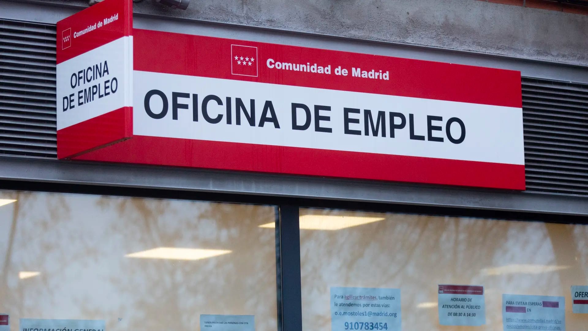La ayuda de casi 500 euros del SEPE que puedes cobrar durante 3 años si cumples este requisito