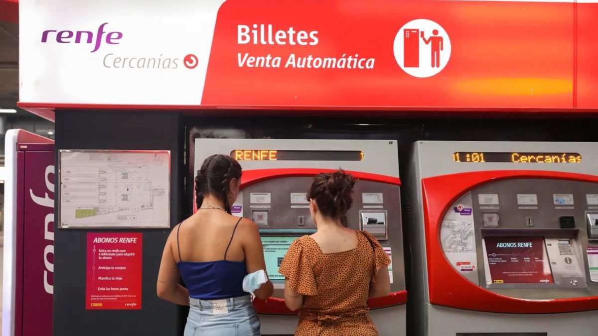 El abono gratuito de Renfe deja de ser válido en abril ¿qué deben hacer los usuarios?