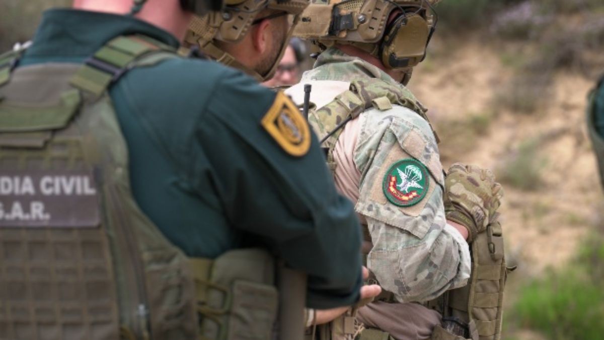 Así es el trabajo conjunto de la Guardia Civil y el Escuadrón de Zapadores del Ejército del Aire, dos unidades de élite