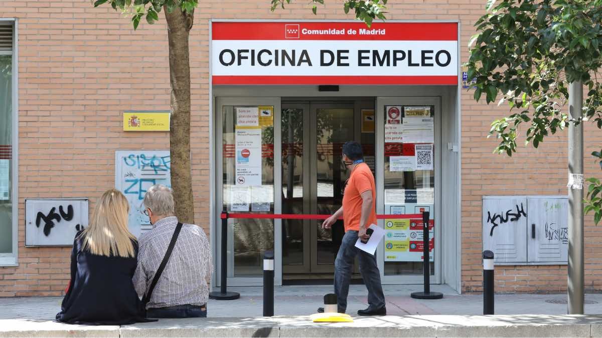 El motivo por el que el SEPE puede bajarte la cuantía que cobras de paro o subsidio