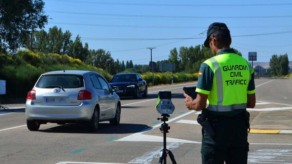 La DGT avisa de los nuevos límites de velocidad para 2024: multas de hasta 600 euros