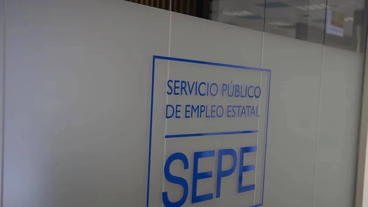 La ayuda del SEPE de 14.400 euros que puedes cobrar si tienes cargas familiares