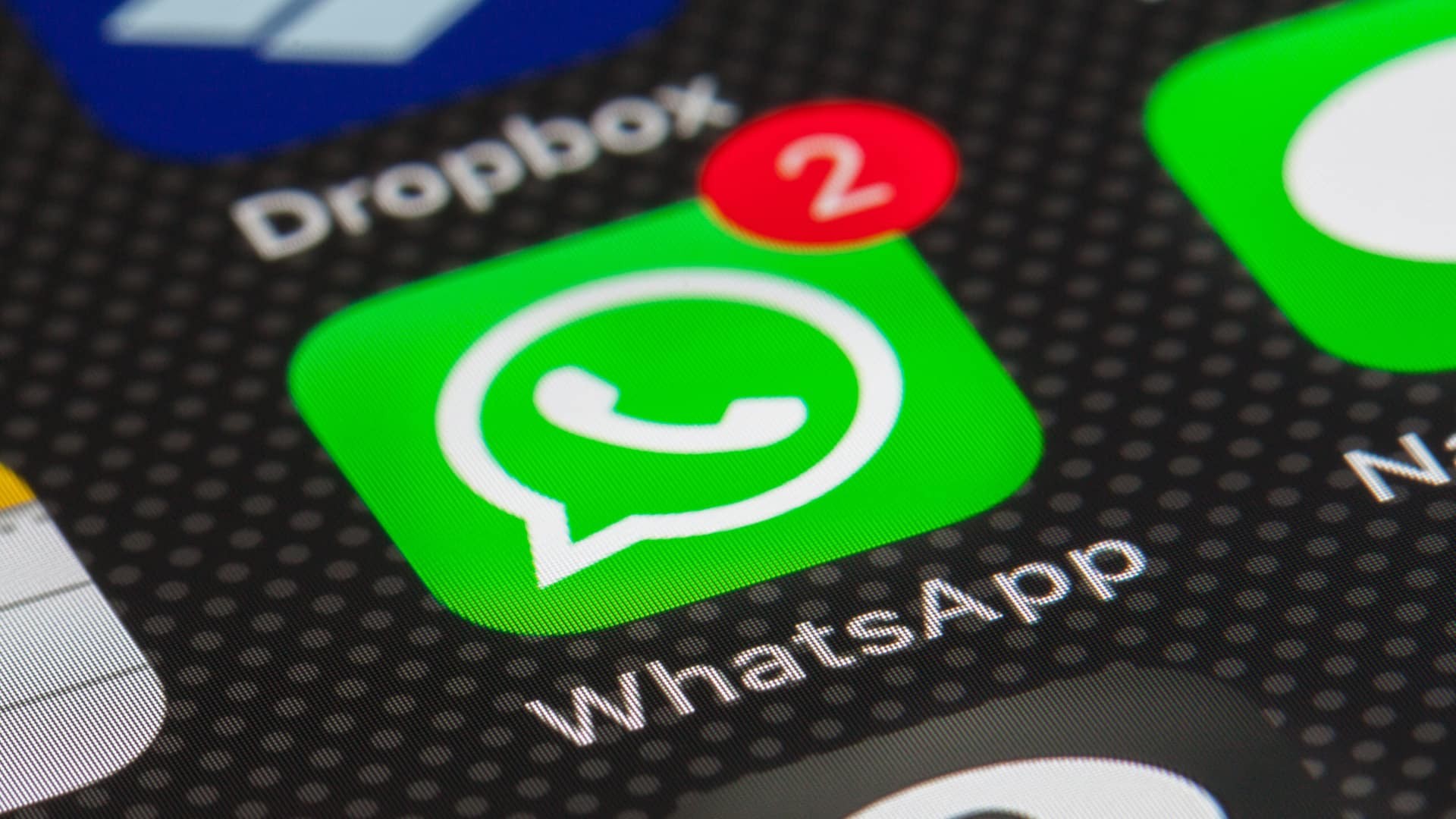 Cuidado con la estafa de los ‘me gusta’ en WhatsApp: hay víctimas que han perdido 18.000 euros
