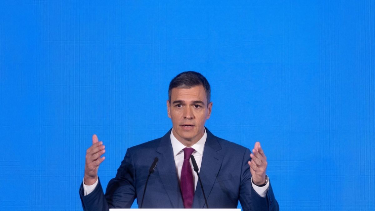 Pedro Sánchez pide a Javier Milei "una rectificación pública" durante el foro económico CREO