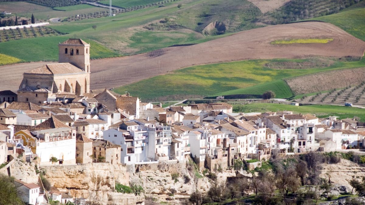 El bonito pueblo andaluz que reta al Imserso con sus aguas termales curativas: son gratis