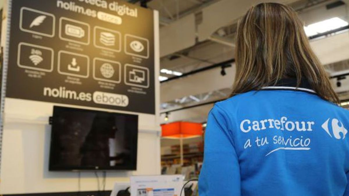 Una trabajadora de Carrefour