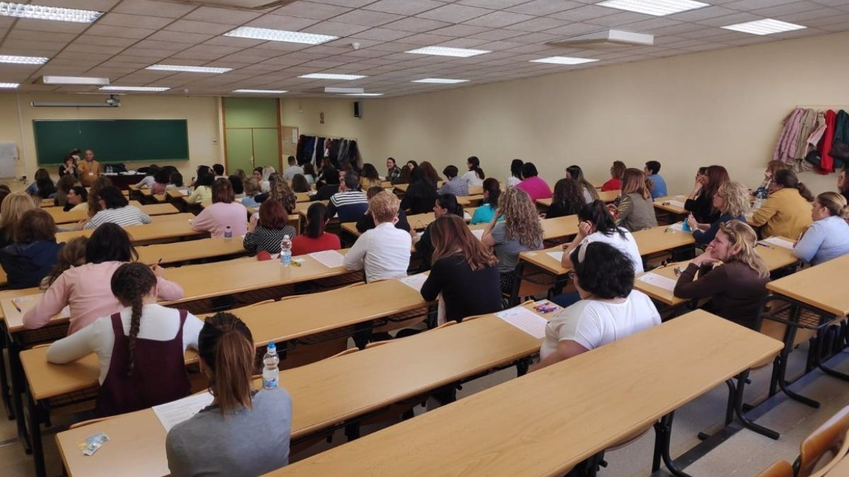 Andalucía sorprende con la convocatoria de oposiciones para maestros con 14.000 plazas