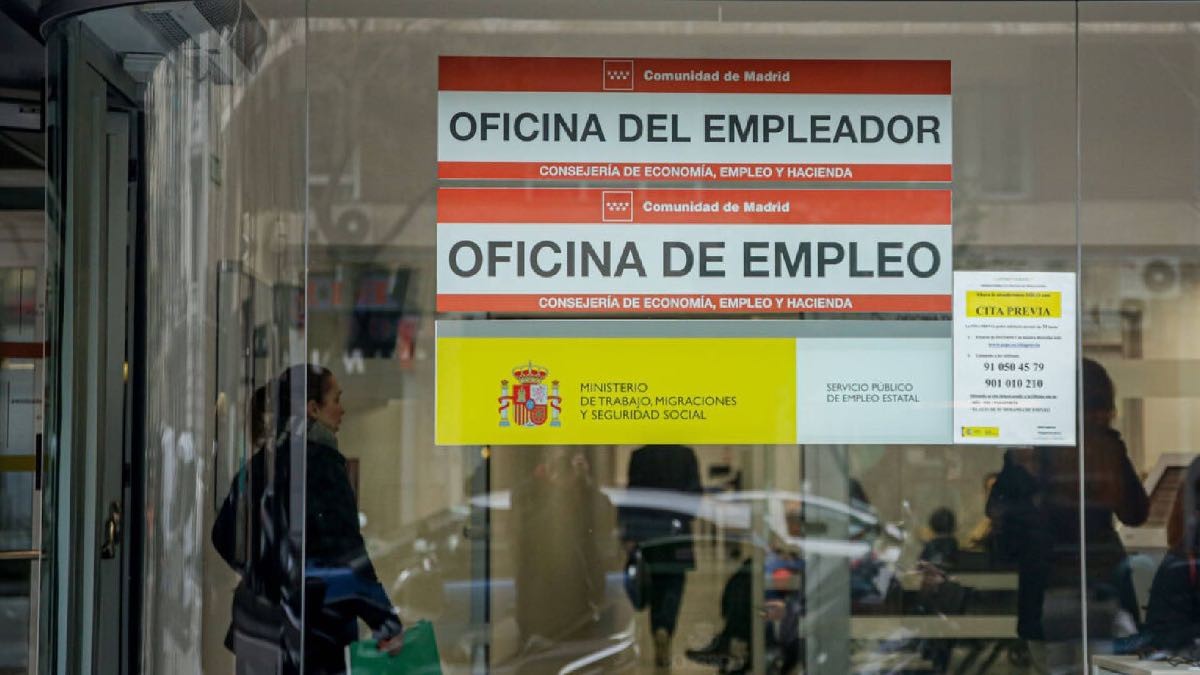 Será más fácil cobrar los subsidios por desempleo: eliminan uno de los requisitos