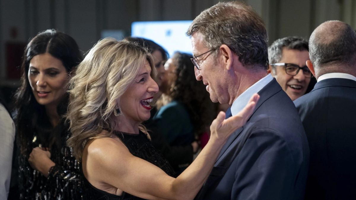 PP y Yolanda Díaz unidos por una misma propuesta: el currículum ciego