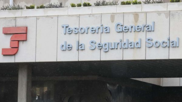 Fachada de una oficina de la Segurdiad Social