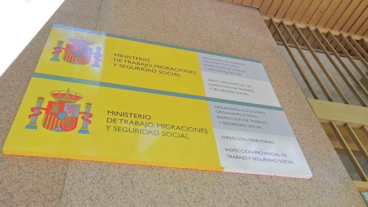 Trabajo multa con hasta 7.500 euros a las casas que paguen menos de esto a las empleadas del hogar
