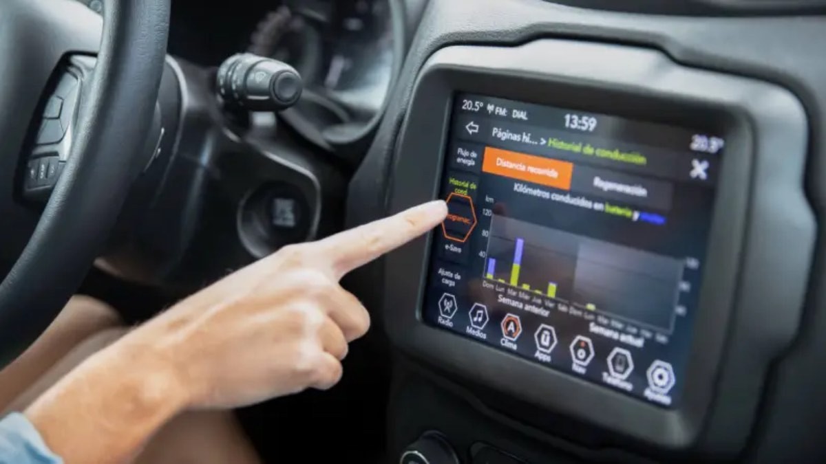 La DGT obliga a llevar este dispositivo de seguridad en el coche a partir de julio