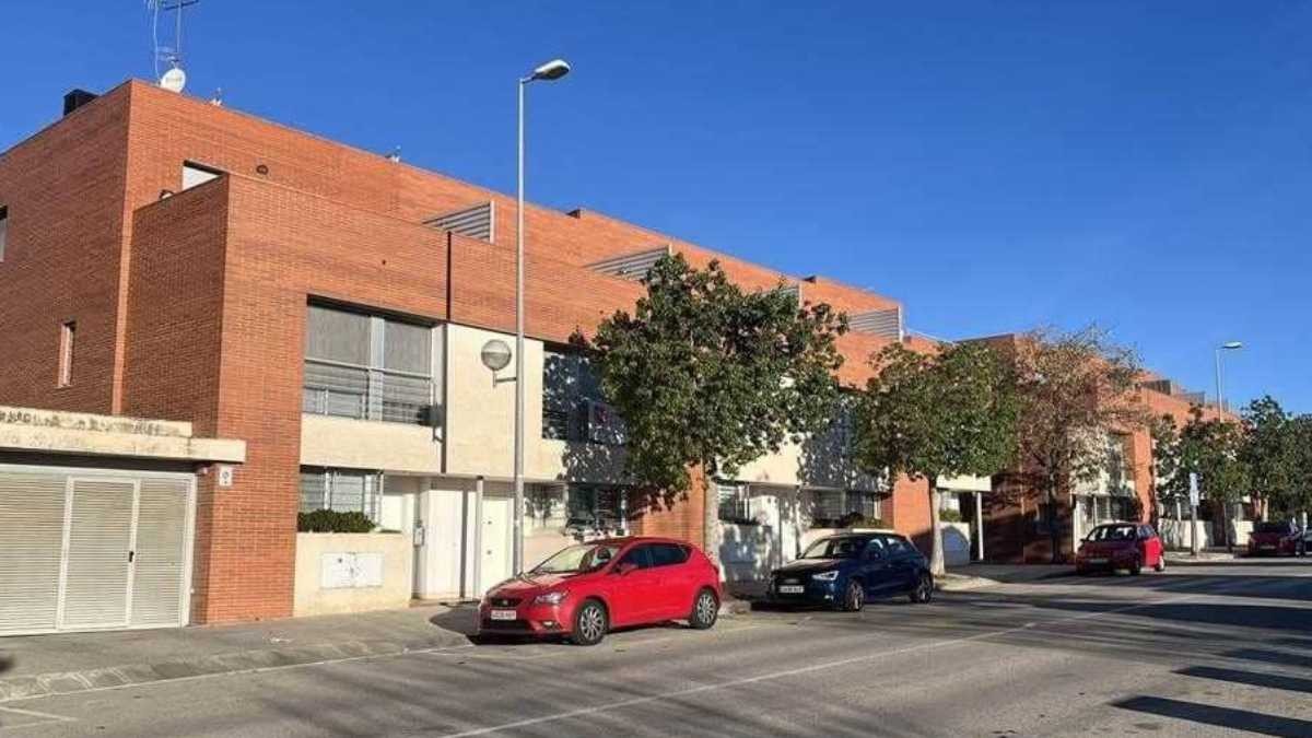 BBVA necesita vender estos pisos y chalets desde 16.100 euros: sin reforma, con plaza de garaje y terraza