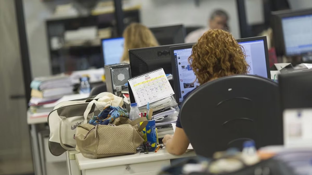 Estos funcionarios tendrán que pedir por escrito el abono de los atrasos de la subida salarial del 2%