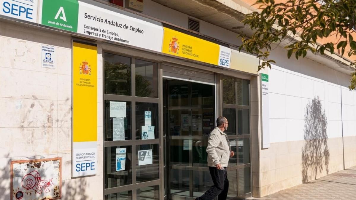 El SAE necesita personas para trabajar en ayuda a domicilio: sueldo de 1.600 euros 