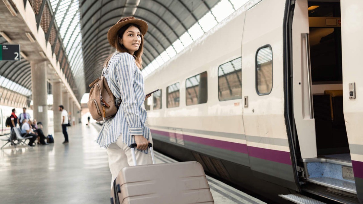 Óscar Puente explica por qué Renfe tiene una lista de espera virtual por el Verano Joven 2024
