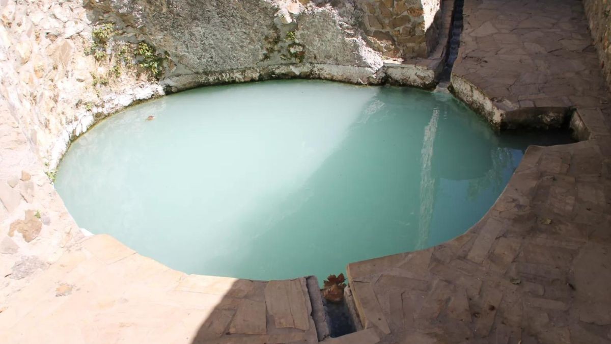 Las aguas termales medicinales gratuitas que enamoran a los jubilados y no tiene el Imserso