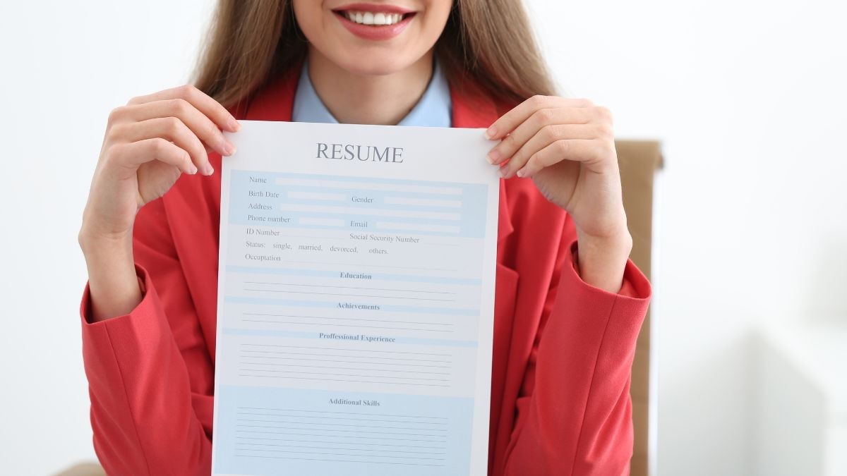 Los verbos que debes meter en tu currículum para cautivar a las empresas: lo dice Harvard