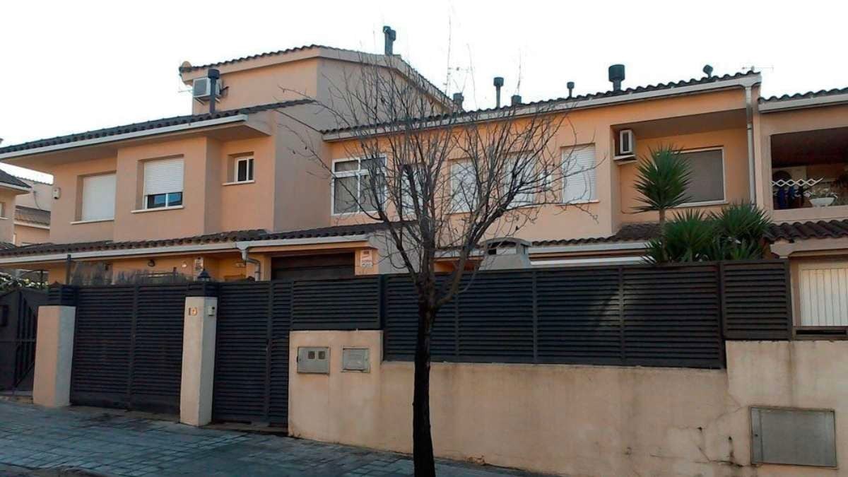 Banco Santander necesita vender estos pisos y casas: desde los 18.000 euros, sin reforma y cocina amueblada