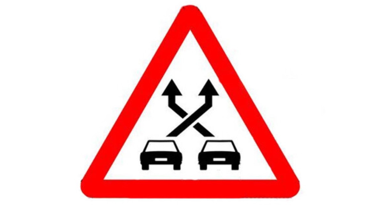 La nueva señal P-35 de la DGT que provoca dudas entre los conductores: ¿qué significa?