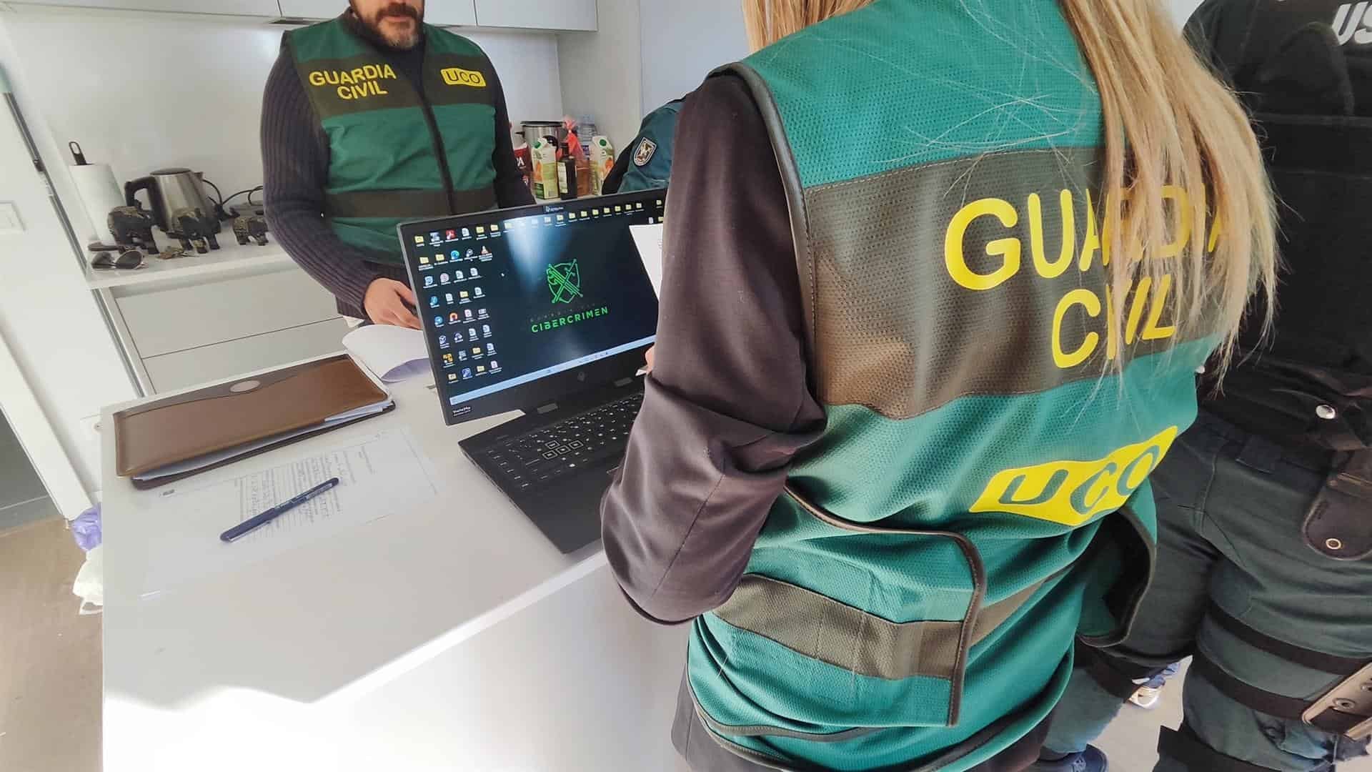 La estafa de la que alerta la Guardia Civil y por la que puedes perder tu dinero en cuestión de segundos