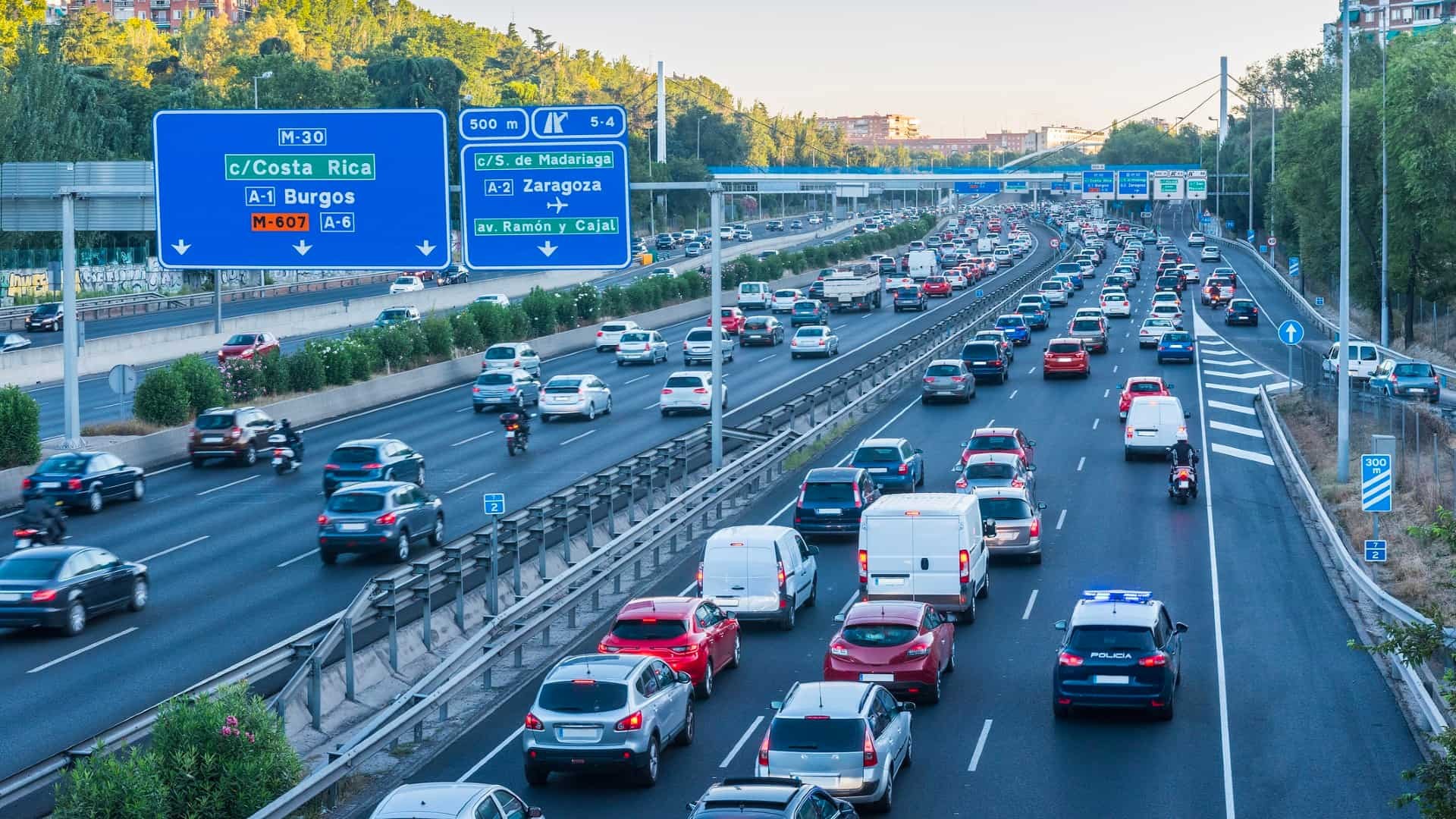 Los coches que no podrán circular por Madrid a partir del 1 de julio: multa de 200 euros