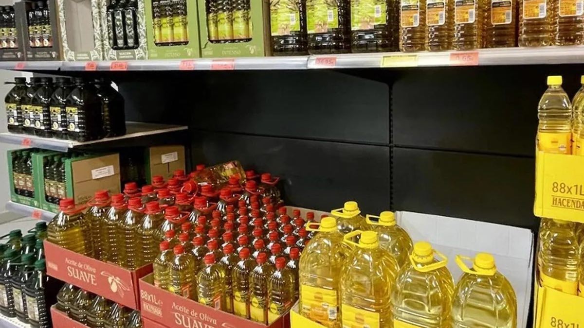 Mercadona da un giro radical y cambia el precio de su aceite de oliva