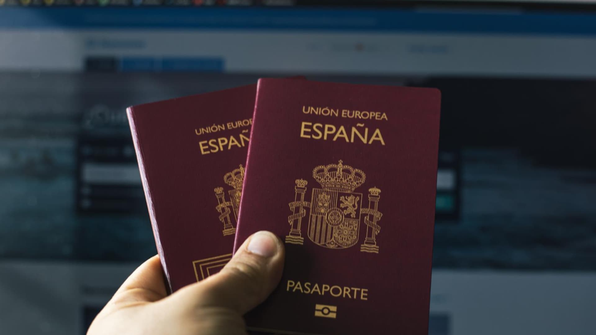 Los destinos a los que el Gobierno desaconseja viajar a los españoles este verano
