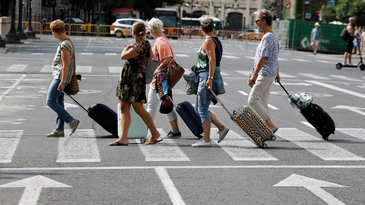 El chollo de El Corte Inglés que hace olvidar los viajes del Imserso: pensión completa y flamenco para jubilados