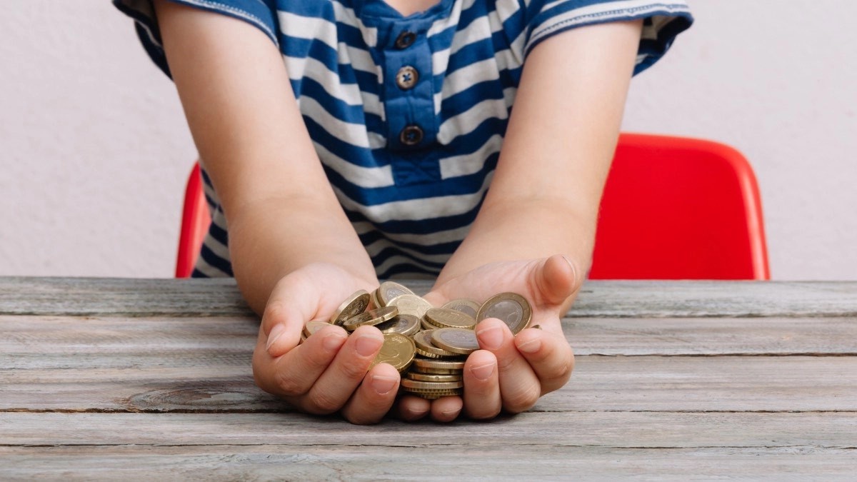 La ayuda de 1.000 euros para los padres que tengan hijos en esta situación especial: los requisitos