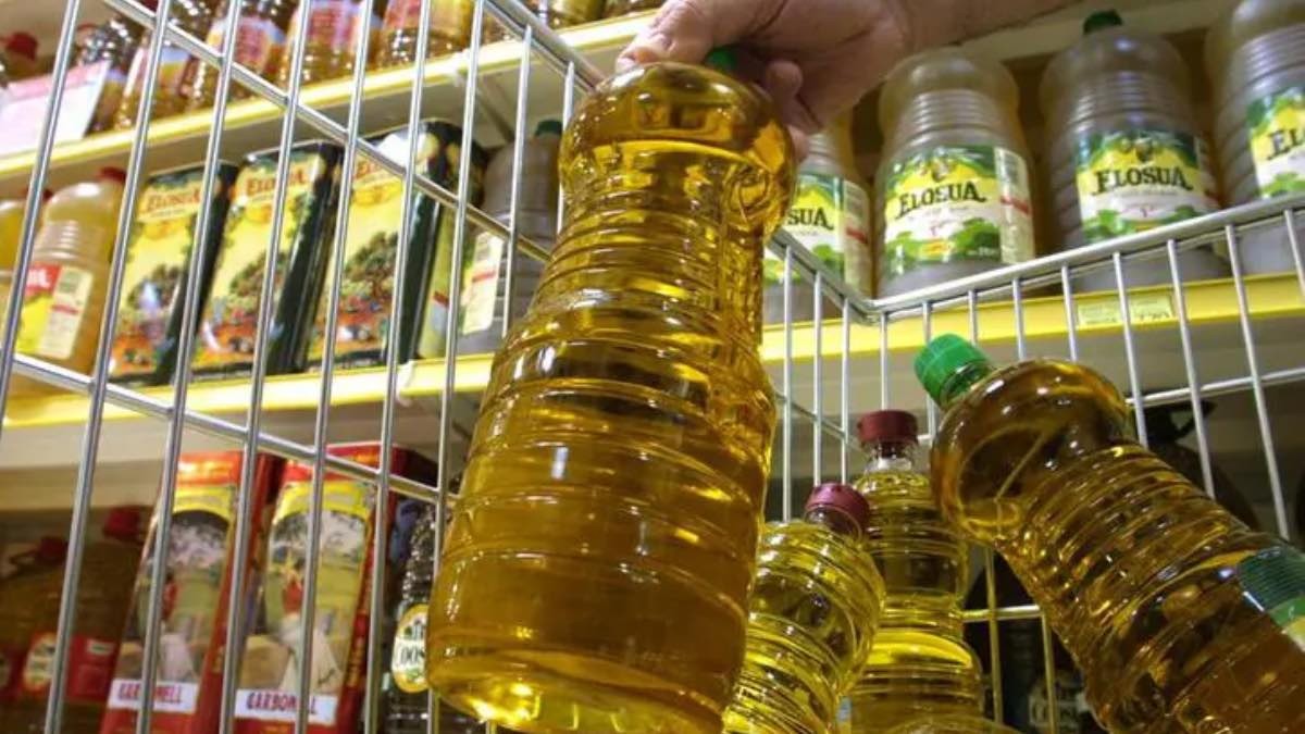 El precio del aceite de oliva baja este lunes por la reducción del IVA ¿hasta cuándo se mantendrá la rebaja?