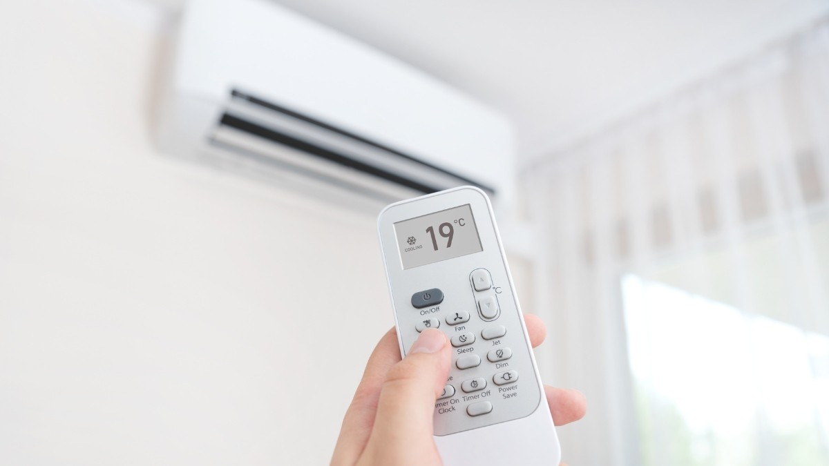 Dormir toda la noche con el aire acondicionado encendido: razones por las que no debes volver a hacerlo