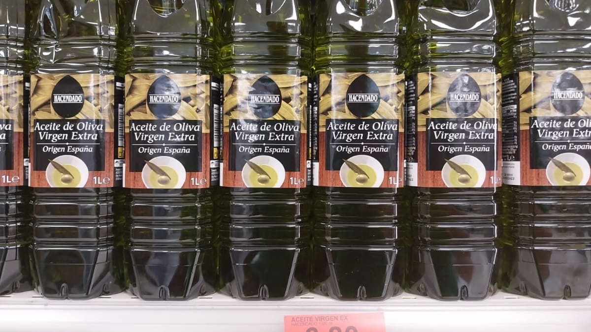 Mercadona da un giro radical y baja el precio del aceite de oliva