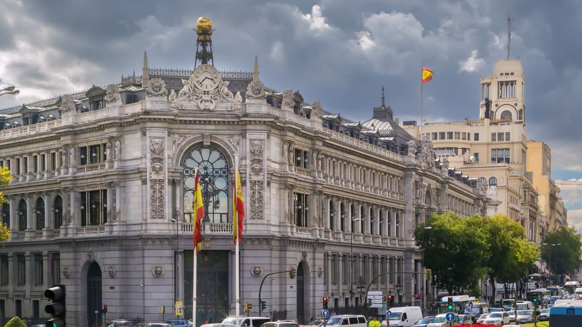 Las Letras del Tesoro bajan la rentabilidad: ¿Se termina el ahorro con la deuda pública?