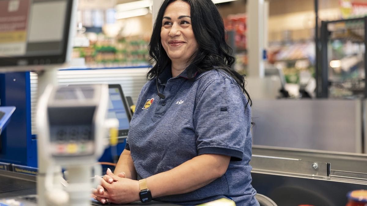 Lidl necesita personal y oferta empleo fijo sin experiencia con sueldo de 1.500 euros