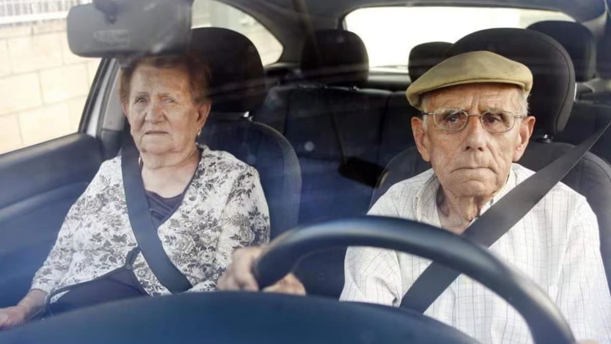 ¿Adiós al permiso de conducir con 70 años?: esto dice la DGT