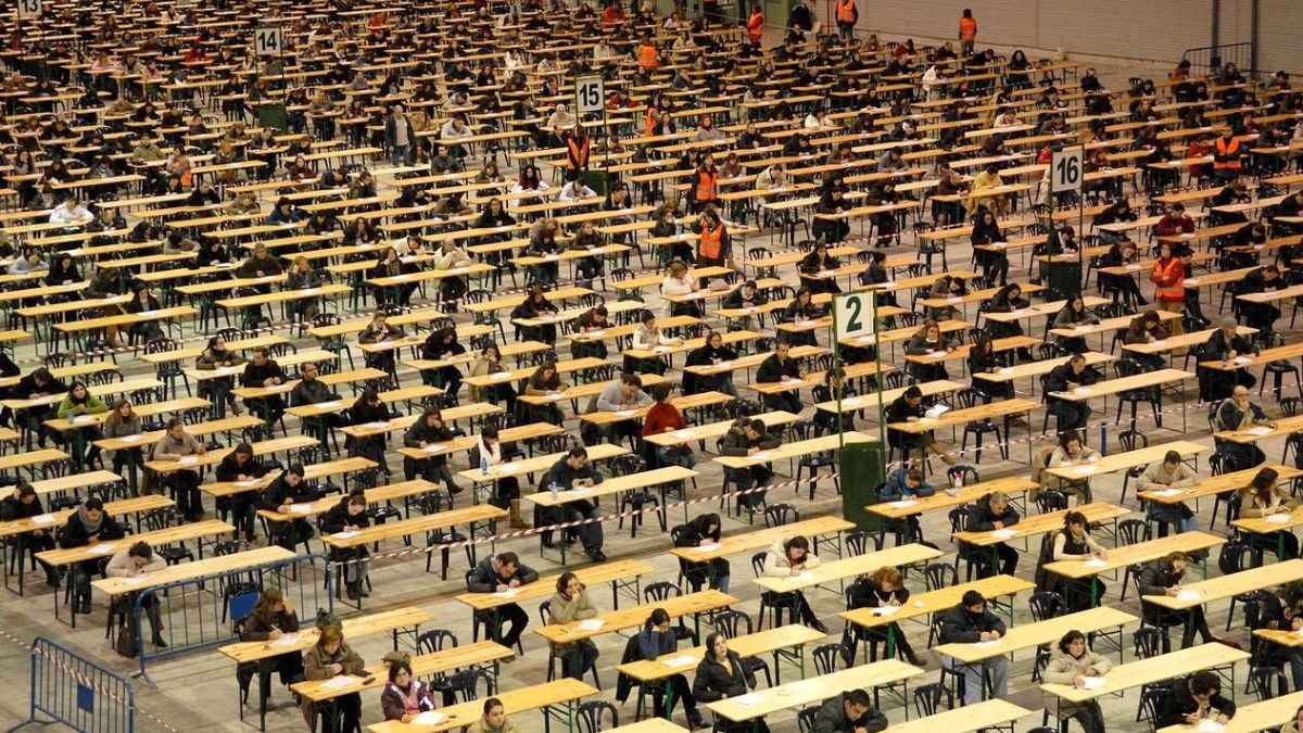 Las oposiciones AGE cierran el plazo de inscripción: todavía estás a tiempo de ser funcionario de carrera