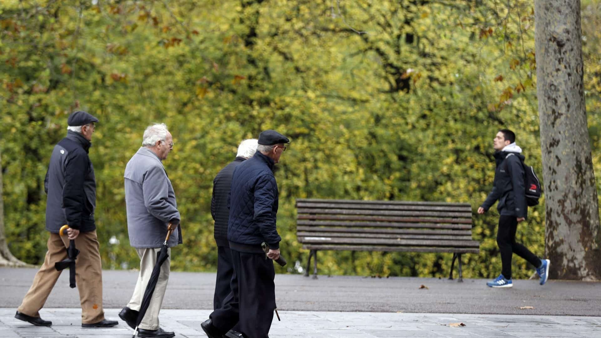 Retrasar la edad de jubilación eleva el riesgo de no cobrar la pensión por mortalidad en los trabajadores de entre 60 y 69 años