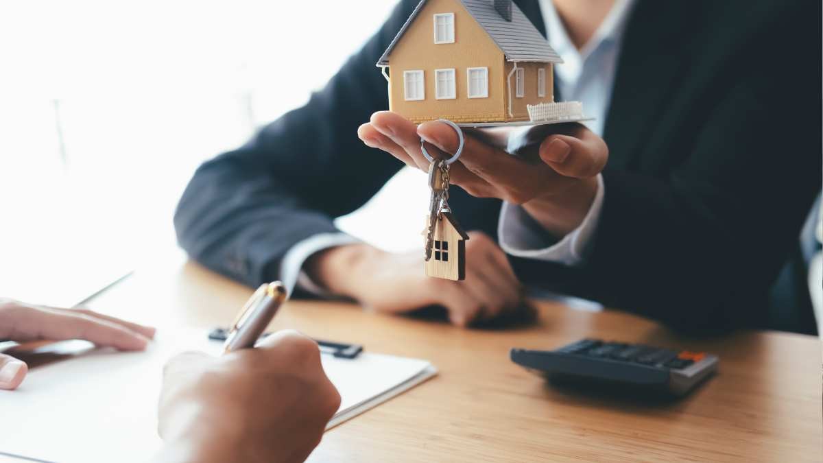 La justicia obliga a la inmobiliaria a devolver el dinero de la reserva de una casa al comprador si le deniegan la hipoteca: esta es la clave