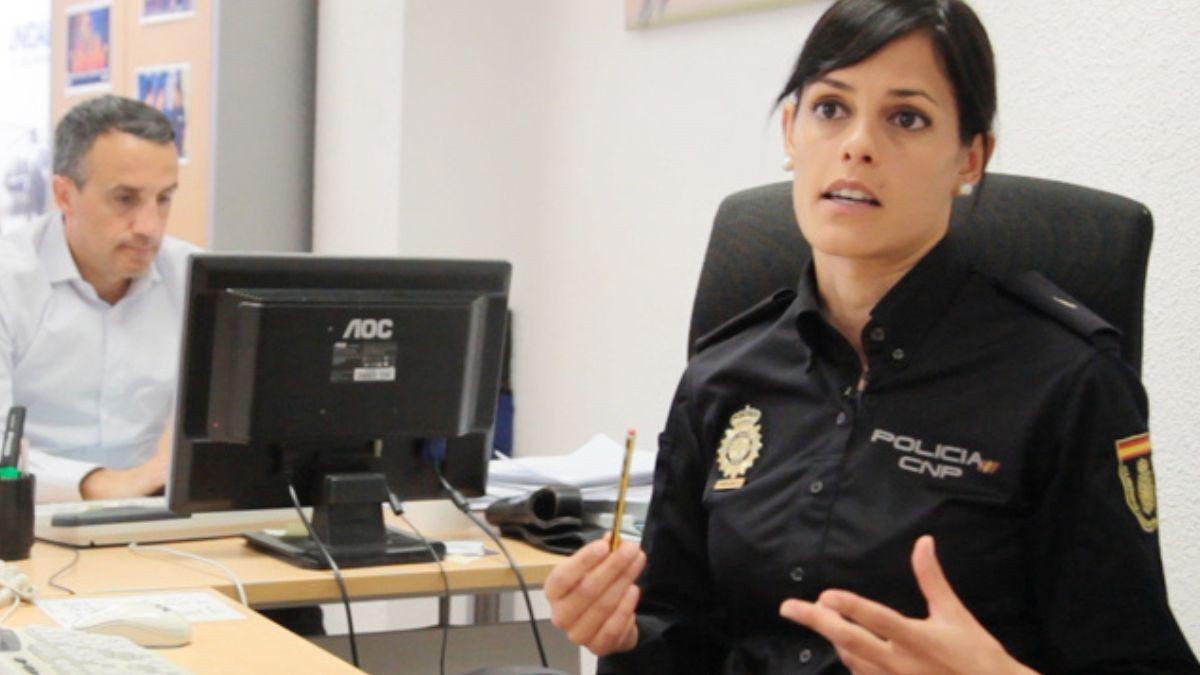 La Policía Nacional alerta de lo que está pasando si tienes todos tus ahorros en el banco