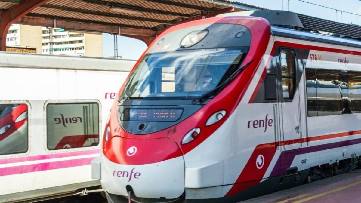 Los nuevos abonos gratuitos de Renfe ya están disponibles para Cercanías y Media Distancia