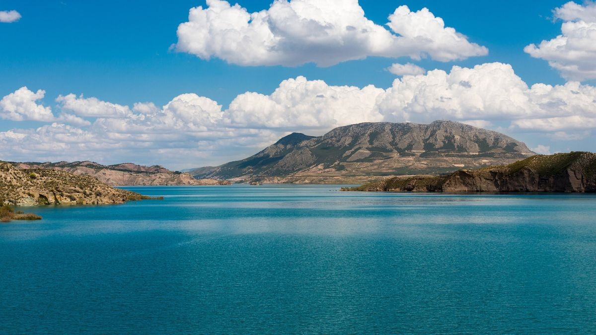 Las aguas medicinales termales gratuitas que conquistan Instagram: mejor que los balnearios del Imserso