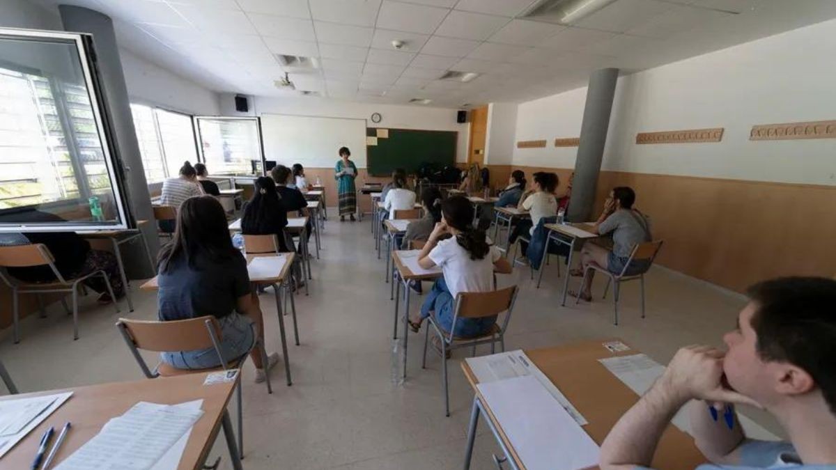 Calendario escolar 2024-2025 de Navarra: así son las vacaciones