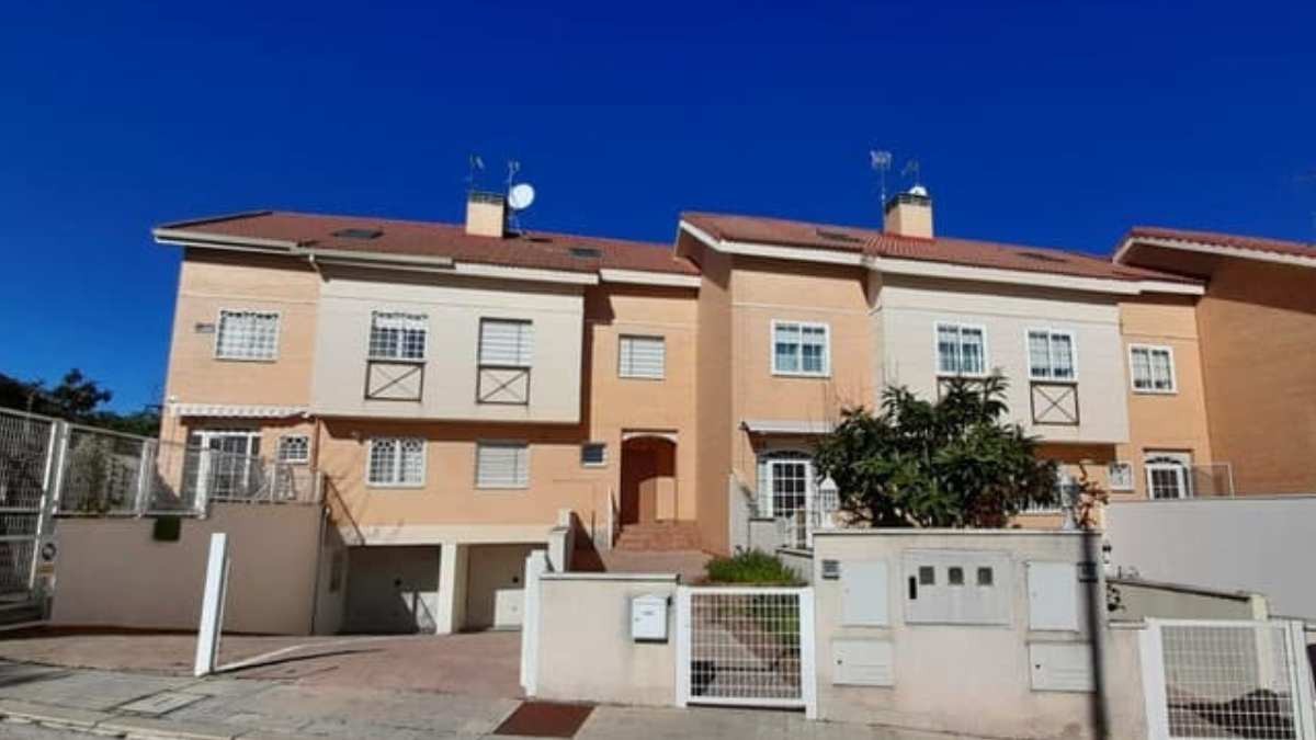 Rebajan estos pisos, casas y chalets de bancos: desde 22.000 euros y aceptan ofertas por tiempo limitado