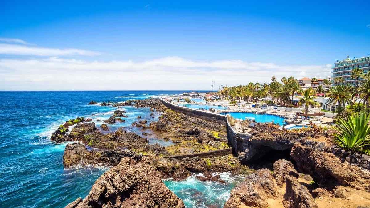 Carrefour compite con el Imserso: 8 días en Canarias para 2 personas, con vuelos y hotel, por 349 euros cada uno