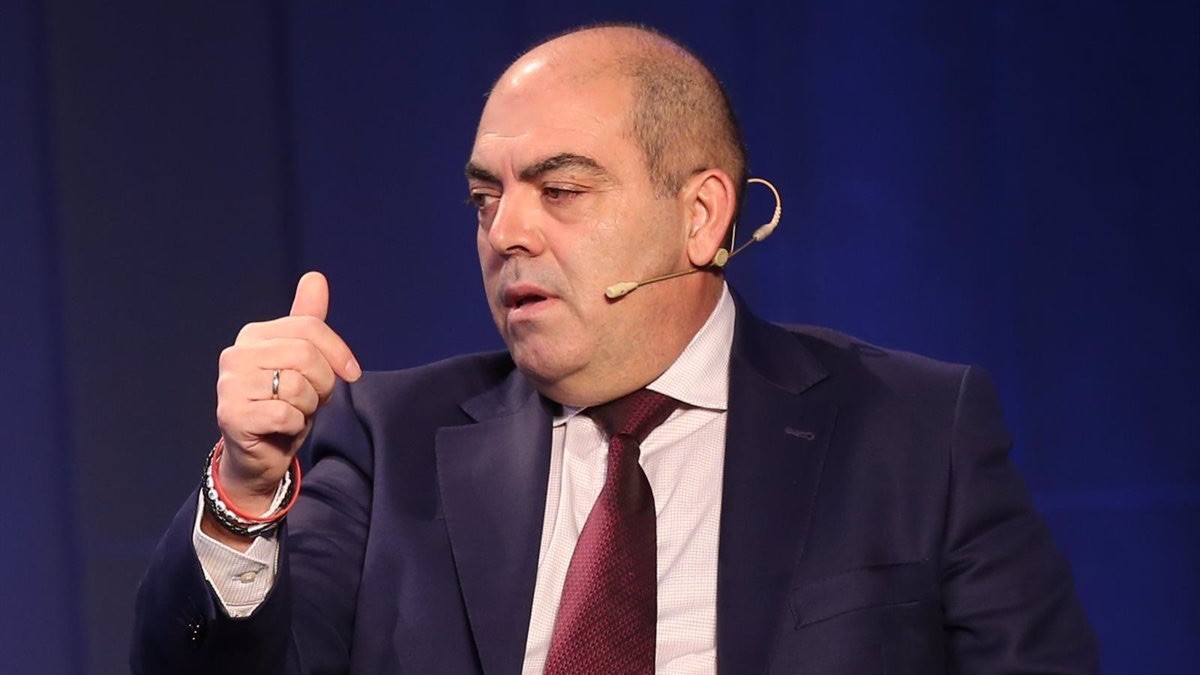 ATA dice que los sindicatos se “equivocan” y tendrían que reclamar al Gobierno para reducir la jornada, no protestar ante la CEOE