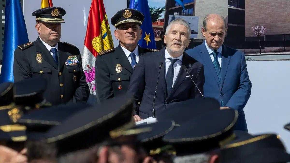 El Ministerio del Interior deja de entregar medallas de plata a comisarios jubilados y altos cargos policiales