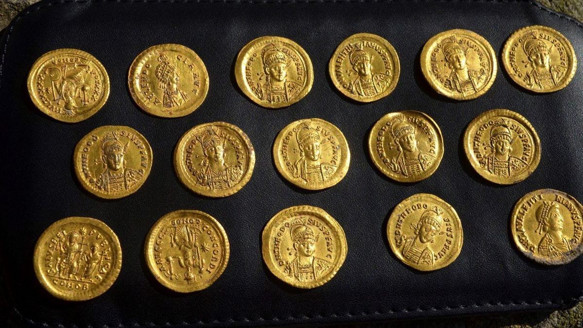 Qué pasa si encuentras monedas de oro y tesoros en España: esto dice la ley