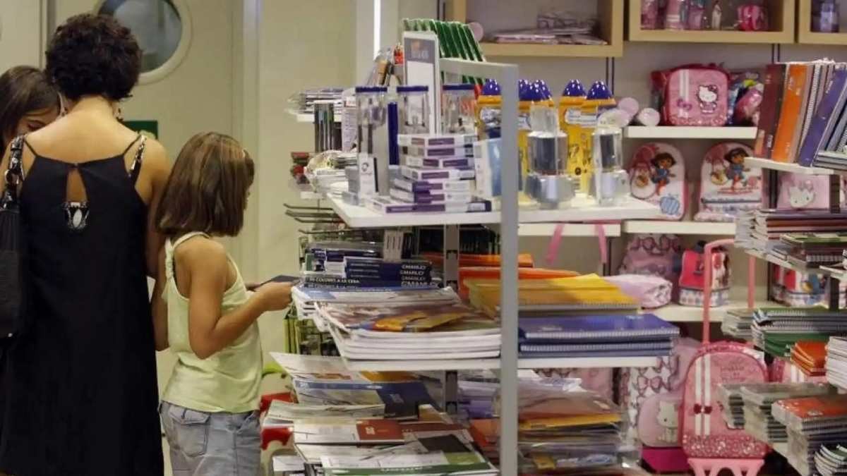 Hasta 1.920 euros para las familias con hijos por la vuelta al cole: deducciones aplicables en cada comunidad